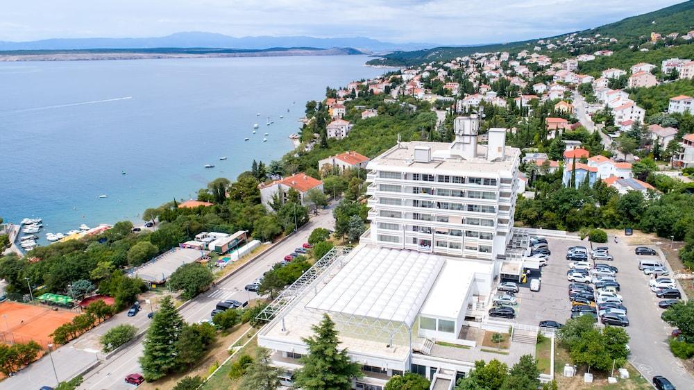 Hotel Omorika 4*